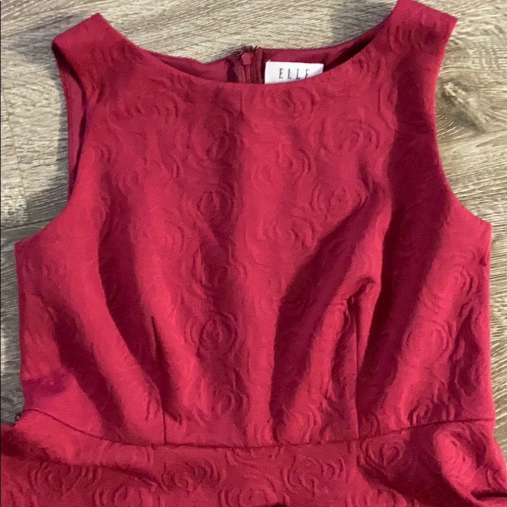 Dress - Picture 3 of 3